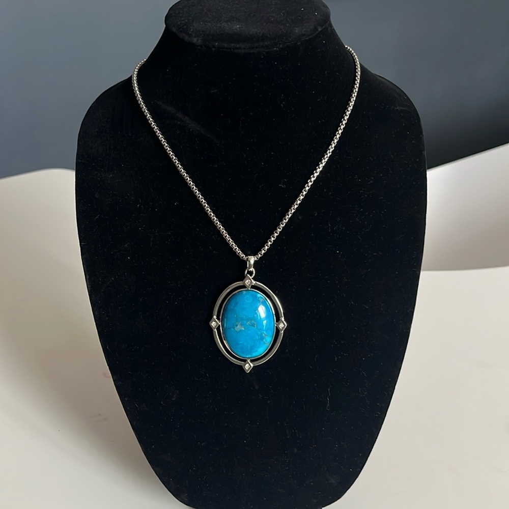 White House black market jewelry